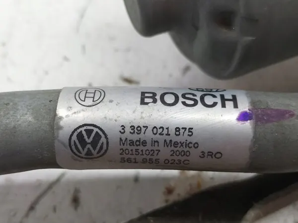 Etupyyhkijän mekanismi VW Passat VIII B8 OEM 561955023C image 2