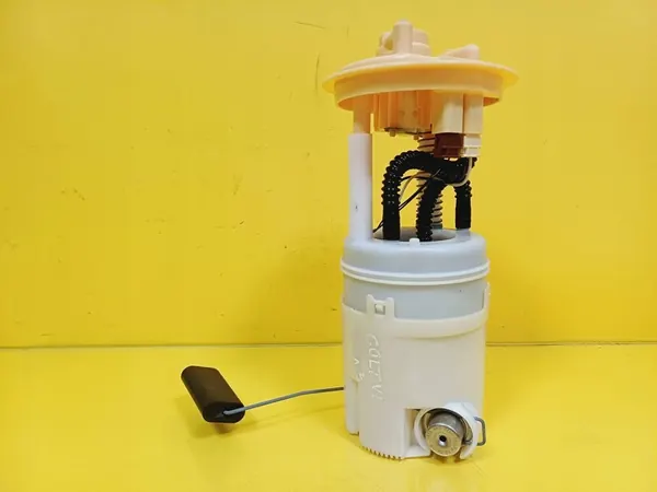 Bomba de combustible Mitsubishi Colt VI 1.3B MN135000 image 4