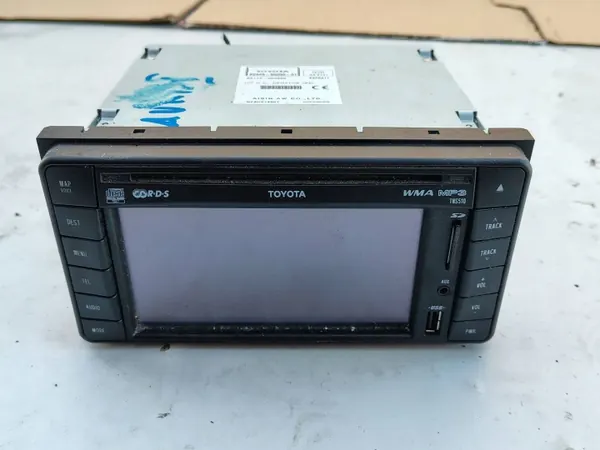 Radio PZ445-00333-01 pour Toyota Auris I - Occasion image 2