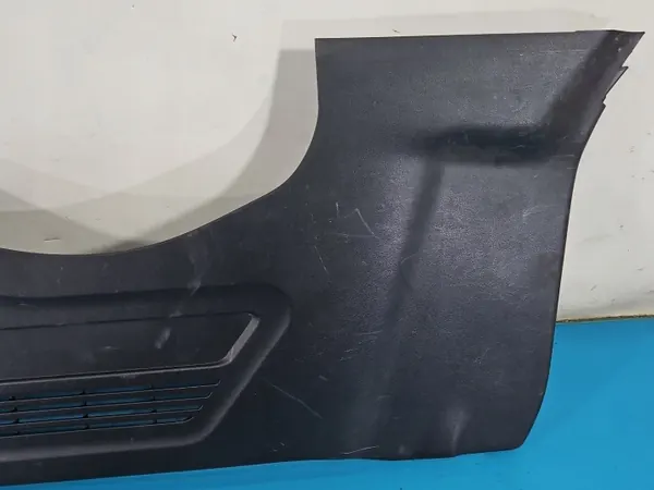 OEM 9817651477 Tapicería Maletero Derecho Toyota Proace City image 3