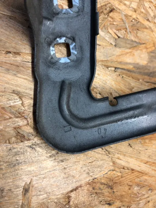 Suporte de para-lama dianteiro esquerdo OEM 7284651 BMW image 5