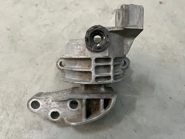 Moottorin tuki FIAT BRAVO II 1.4 T-JET 51894350 image 2