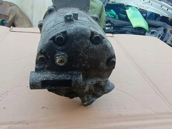 Compresseur de Climatisation Opel Fiat 1.9 CDTI image 3