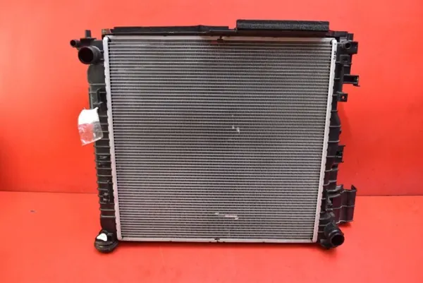 Radiateur d'eau OEM 25310N7030 pour Hyundai Tucson 1.6 Hybride image 4