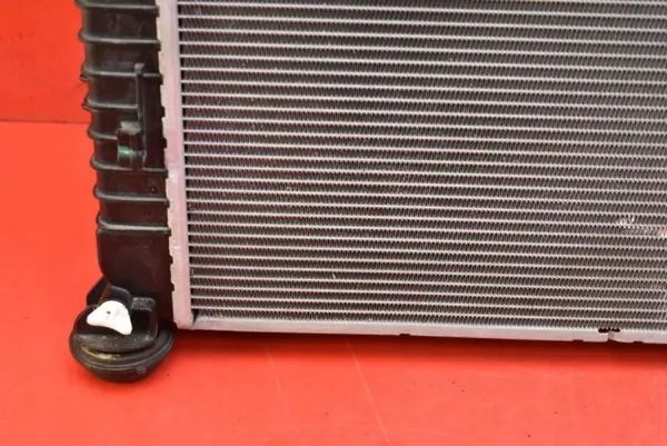 Radiateur d'eau OEM 25310N7030 pour Hyundai Tucson 1.6 Hybride image 8