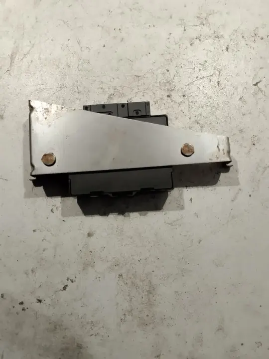 Module Confort Mitsubishi Colt MR527980 image 3