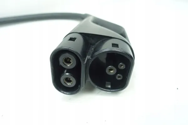 Câble Port de Charge Tesla OEM 1518751-00-C image 3