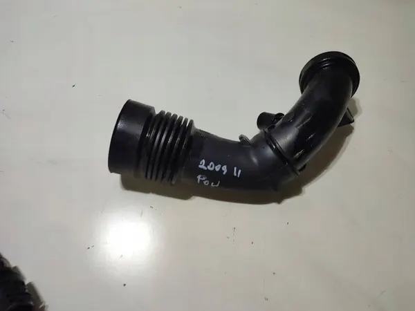 Peugeot 2008 II 2020 Ansaugschlauch image 2