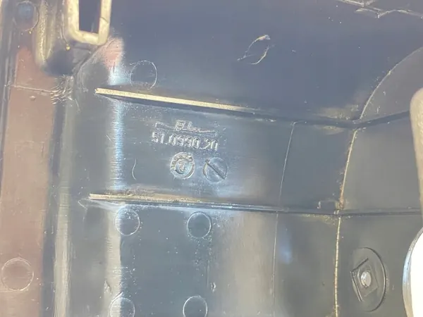 Couvercle de colonne de direction OEM 51099020 Mercedes W201 image 8