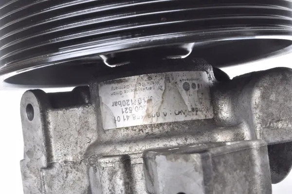 MERCEDES SLK R171 1.8 Servostyrningspump A0034664101 image 7