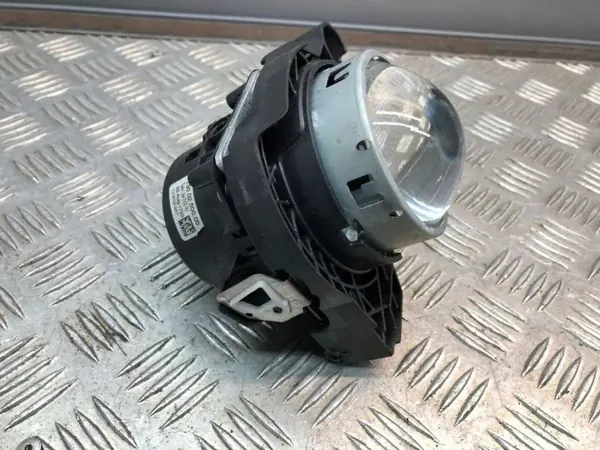 Audi A8 S8 D4 Ajovalon elementti OEM 7300250000 image 3