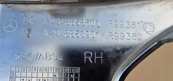 Listón Cromo Mercedes EQE W294 Trasero Derecho A2948853601 image 4