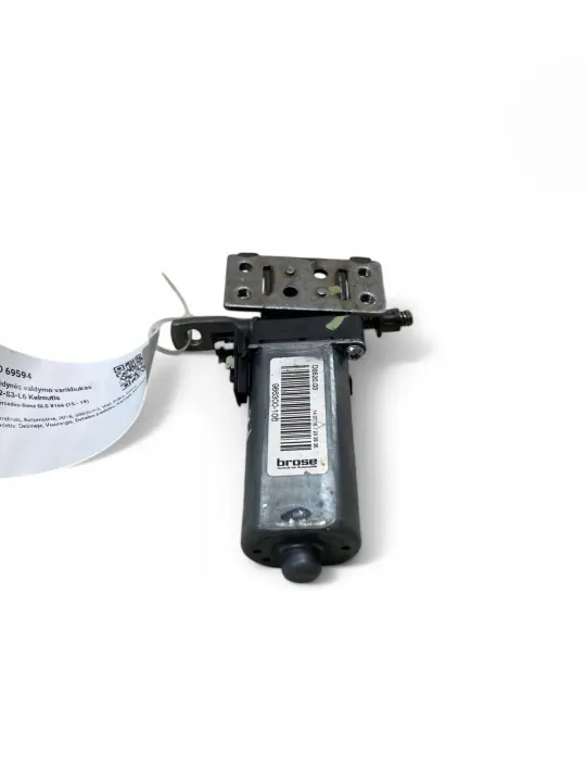 Mercedes-Benz GLS X166 Sitzmotor OEM 986300106 image 4