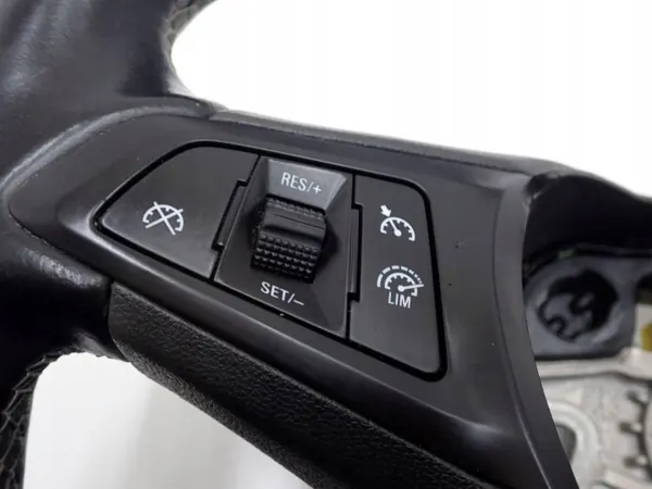 OEM KIEROWNICA MULTIFUNKCJA SKÓRA OPEL ASTRA K V 17R image 5