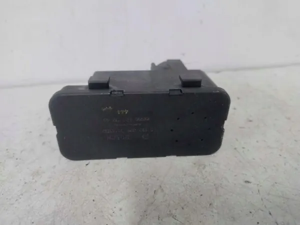 Keskitulppapumppu OEM 0008000248 Mercedesille image 3