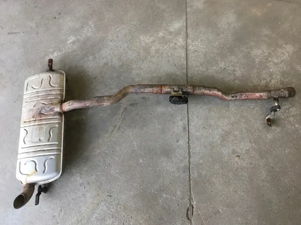 Mercedes B-klass W246 bakljuddämpare OEM A2464910001 image 2