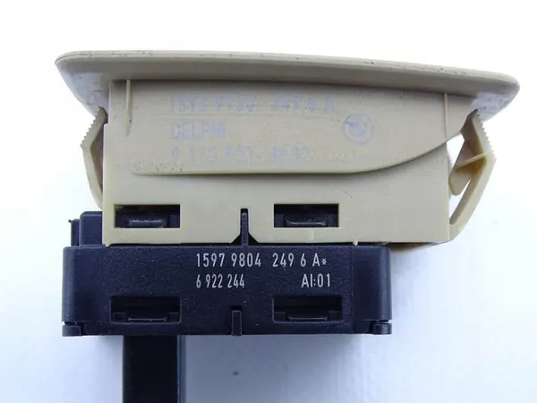 BMW 5 E60 E61 03-10 Achterraam schakelaar 6922244 image 3