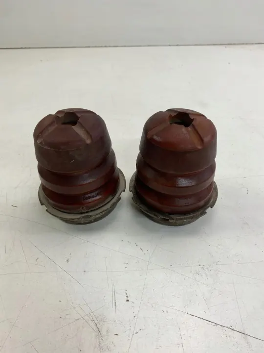 VW Caddy III Rubber Balkbeugel OEM 2K3511153C image 6
