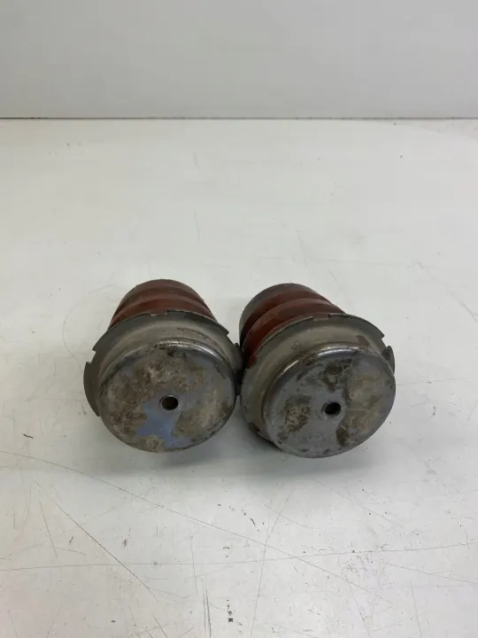 VW Caddy III Rubber Balkbeugel OEM 2K3511153C image 7