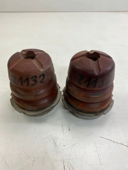 VW Caddy III Rubber Balkbeugel OEM 2K3511153C image 9