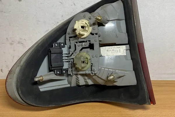 Rechter achterlicht MERCEDES-BENZ E (W210) A2108205464 image 3