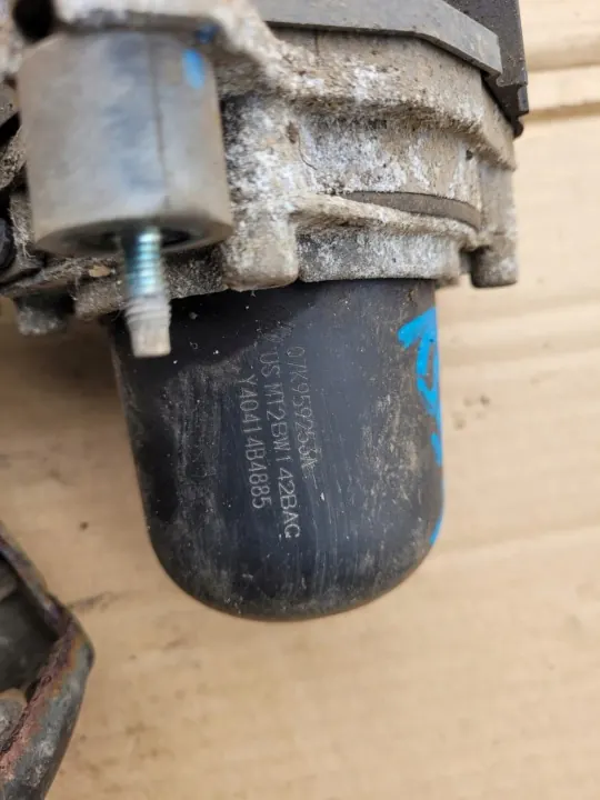 Pompe à air secondaire OEM 07K959253A Audi RS5 8T image 3