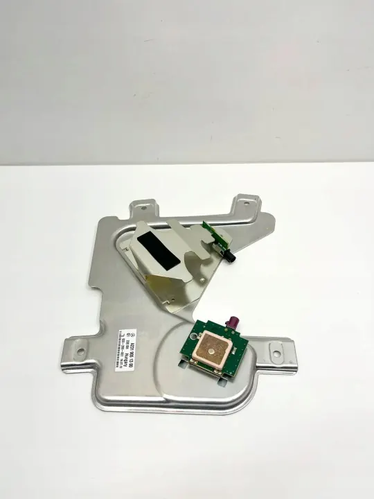 GPS Mercedes-Benz OEM A2319051300 - Usado image 3