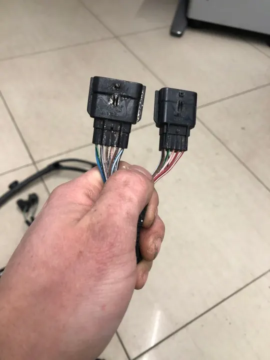 Etupuskurin Kaapelointi OEM 240704500R Renault Zoe image 3