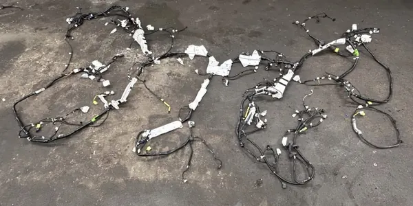 Harness de cableado Toyota Mirai II OEM 12345 - Usado image 2