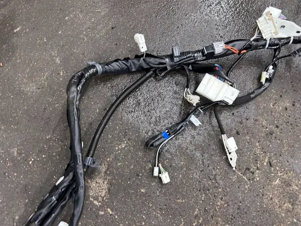 Harness de cableado Toyota Mirai II OEM 12345 - Usado image 4