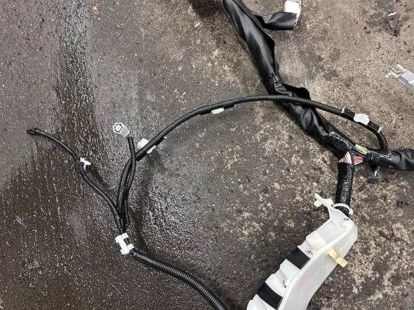 Harness de cableado Toyota Mirai II OEM 12345 - Usado image 6