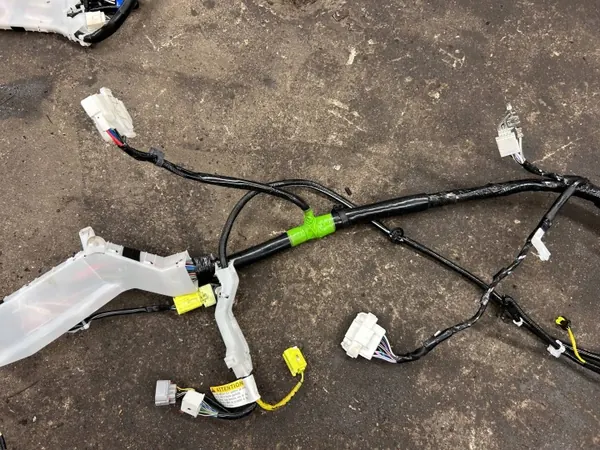 Harness de cableado Toyota Mirai II OEM 12345 - Usado image 8