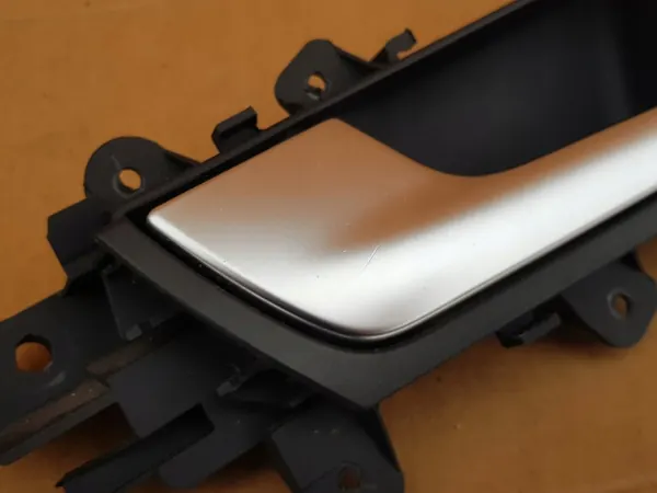 Poignée de Porte OEM UCHWYT - Gauche Avant Audi A4 B8 image 5