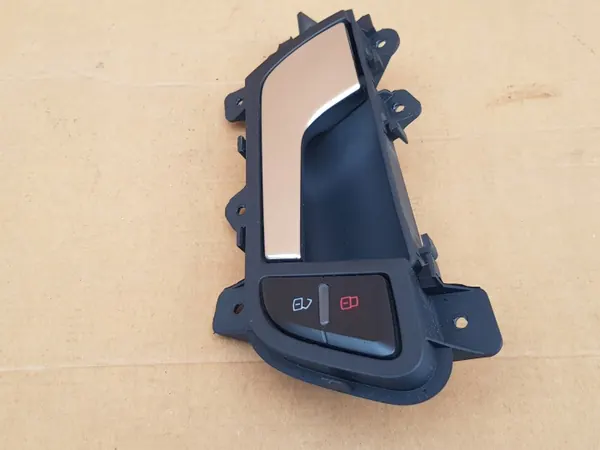 Poignée de Porte OEM UCHWYT - Gauche Avant Audi A4 B8 image 8