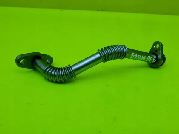 Gebrauchtes OEM YYY110 Ölablassrohr für Maserati 3.0L image 3