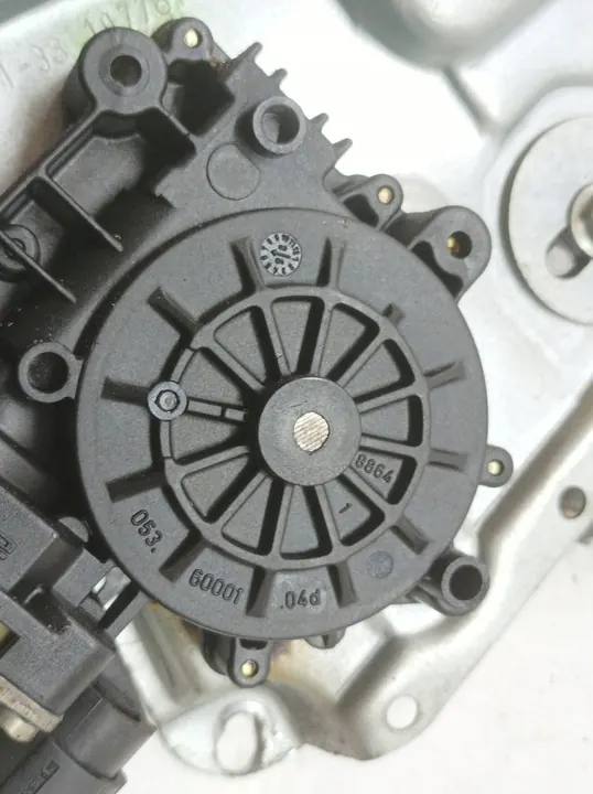 Mecanismo de janela dianteira direita BMW Série 3 E36 image 4