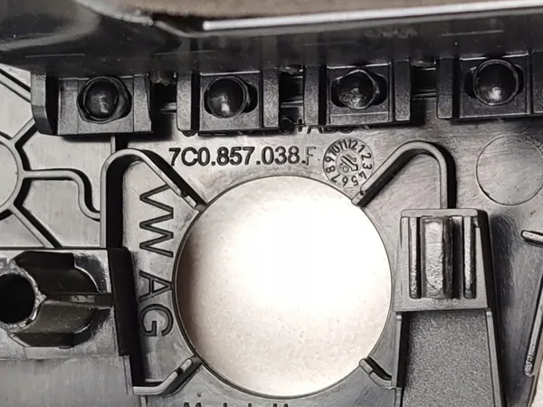 Rahmen Lüftungsgitter Konsole Vorne OEM 7C0857038F image 6