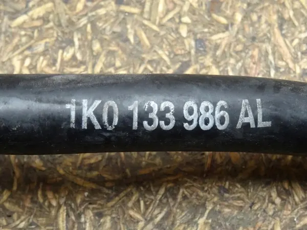 AUDI A3 8P GOLF V 2.0 FSI TFSI Polttoainepumppu 06E906051E image 6