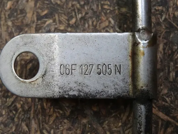 AUDI A3 8P GOLF V 2.0 FSI TFSI Polttoainepumppu 06E906051E image 7