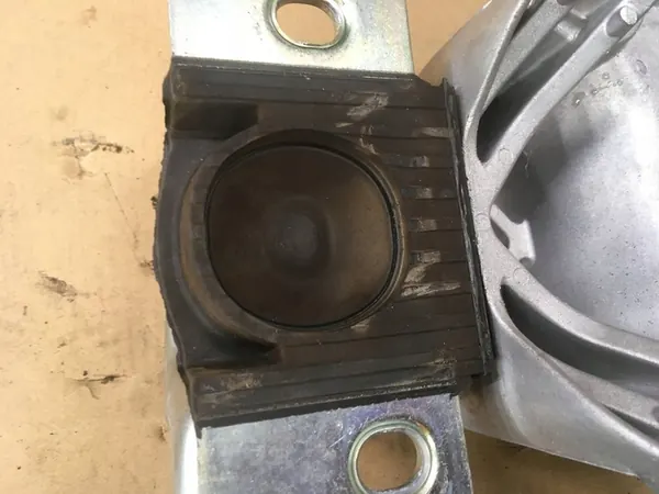 Gearbox Mount Fiat Ducato 2023 200468576040 image 4