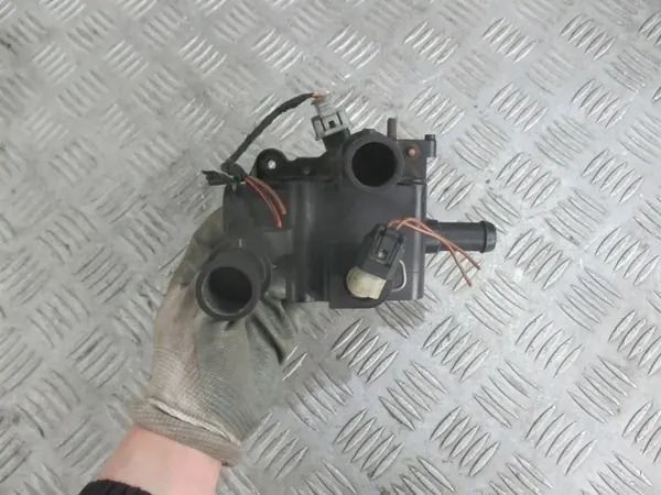 Carcasa de termostato Chevrolet Aveo 1.4 B 16V image 8