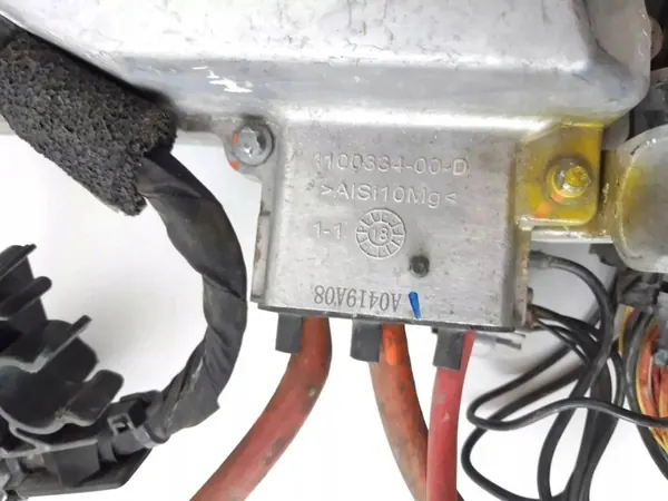 Módulo suspensión neumática trasera Tesla Model 3 OEM P1118182-02-H image 10
