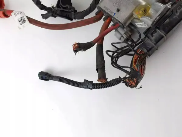 Módulo suspensión neumática trasera Tesla Model 3 OEM P1118182-02-H image 3
