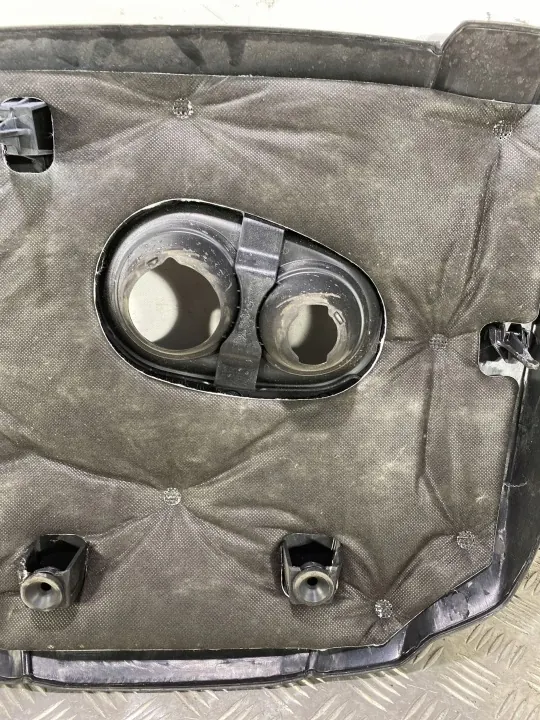 Cubierta motor Mazda CX-3 OEM K3006 - Usado image 9