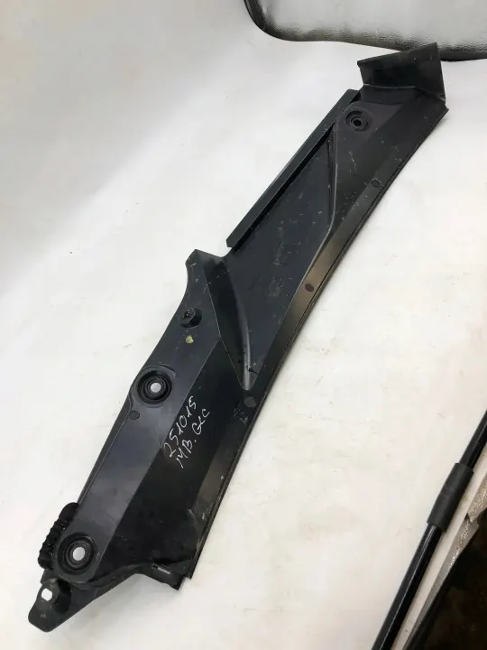 VW Polo Classic pyyhinvarren liitin OEM A2548300200 image 2