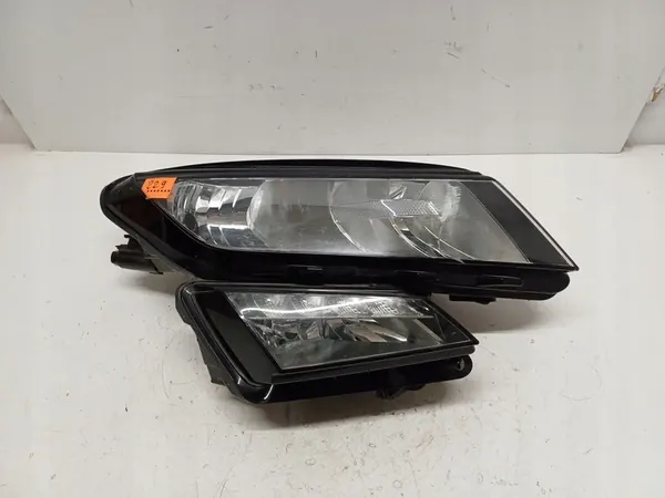 FARO DIREITO SKODA KODIAQ 566941016B - PARA PEÇAS image 2