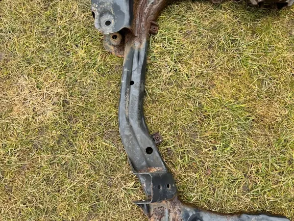Traverse de suspension avant OEM pour Kia Ceed I image 4