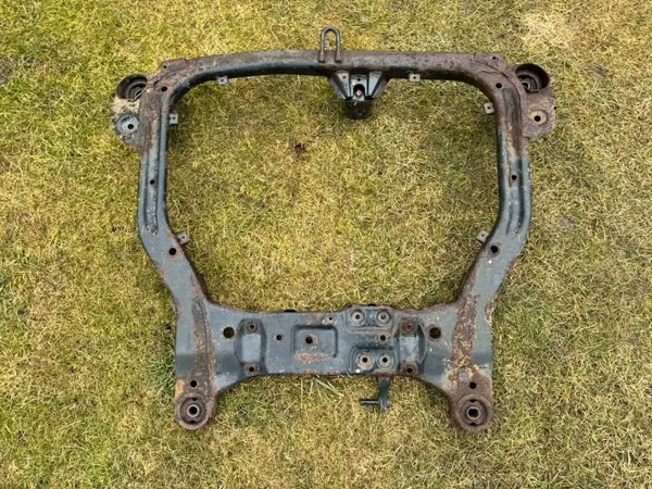Traverse de suspension avant OEM pour Kia Ceed I image 8