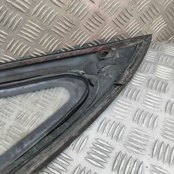 OEM MB859392 Takaoikea ikkuna Mitsubishi 3000GT:lle image 7
