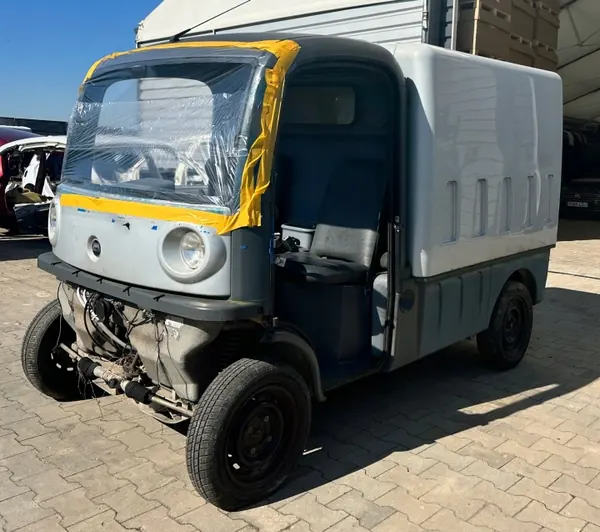 Gebruikte Aixam Mega 400cc 2004 cabine OEM KABINA image 3